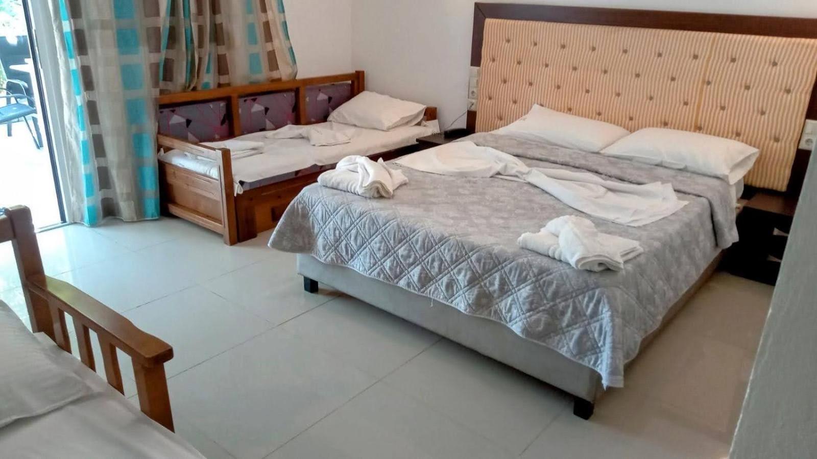 Blue Bay Beach Hotel Koinira Dış mekan fotoğraf